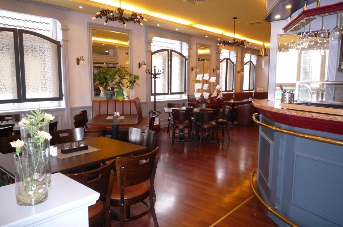 Doppelzimmer Brunch, Direkt Am Alten Strom Rostock Esterno foto